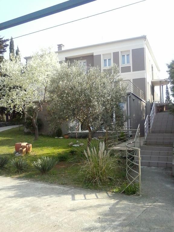 Apartments Villa Lilly Pula Dış mekan fotoğraf